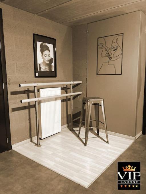 Vip Lounge Appartement Avec Jacuzzi Et Jardin Andenne Bagian luar foto