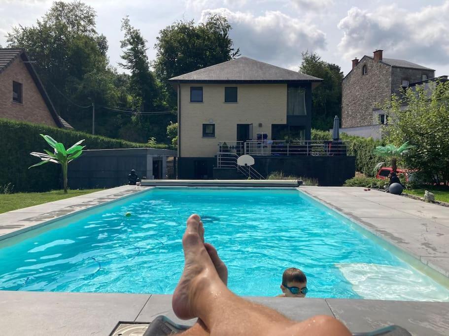 Vip Lounge Appartement Avec Jacuzzi Et Jardin Andenne Bagian luar foto